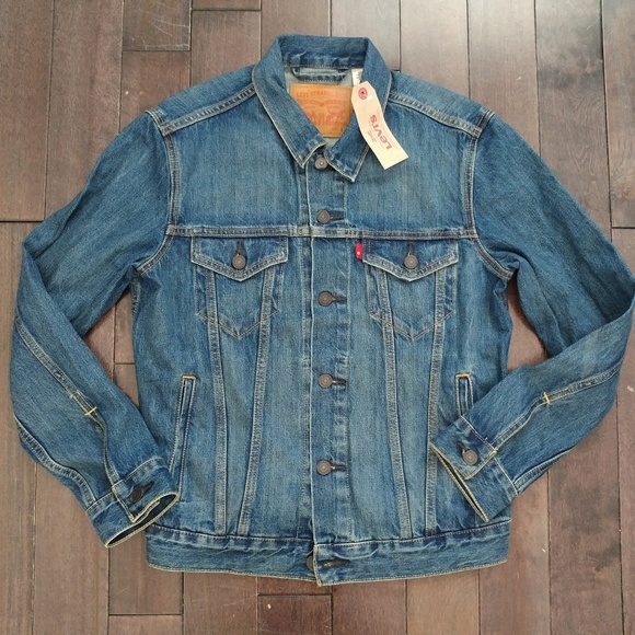 Levi's Jackets & Blazers - Levi's Medium wash denim jacket size small men's